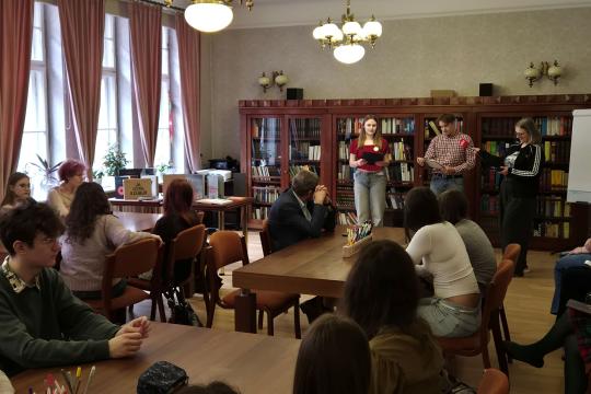Poetycki poranek w bibliotece